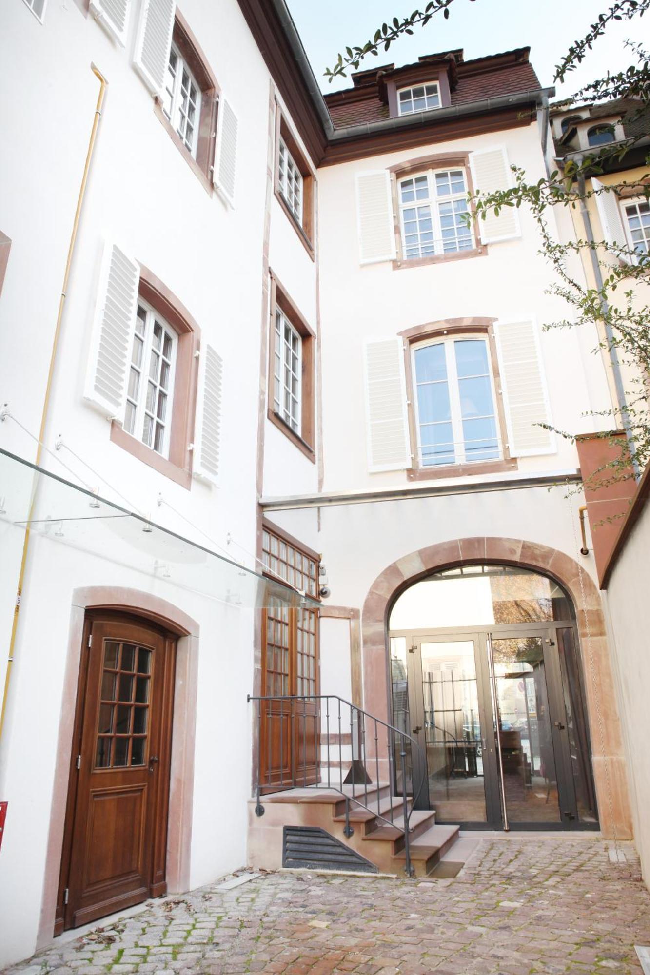 Logis Hotel Ettenheim Страсбург Екстериор снимка