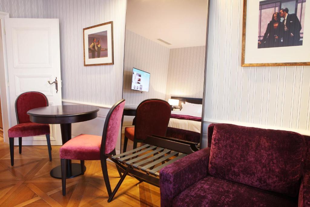 Logis Hotel Ettenheim Страсбург Стая снимка