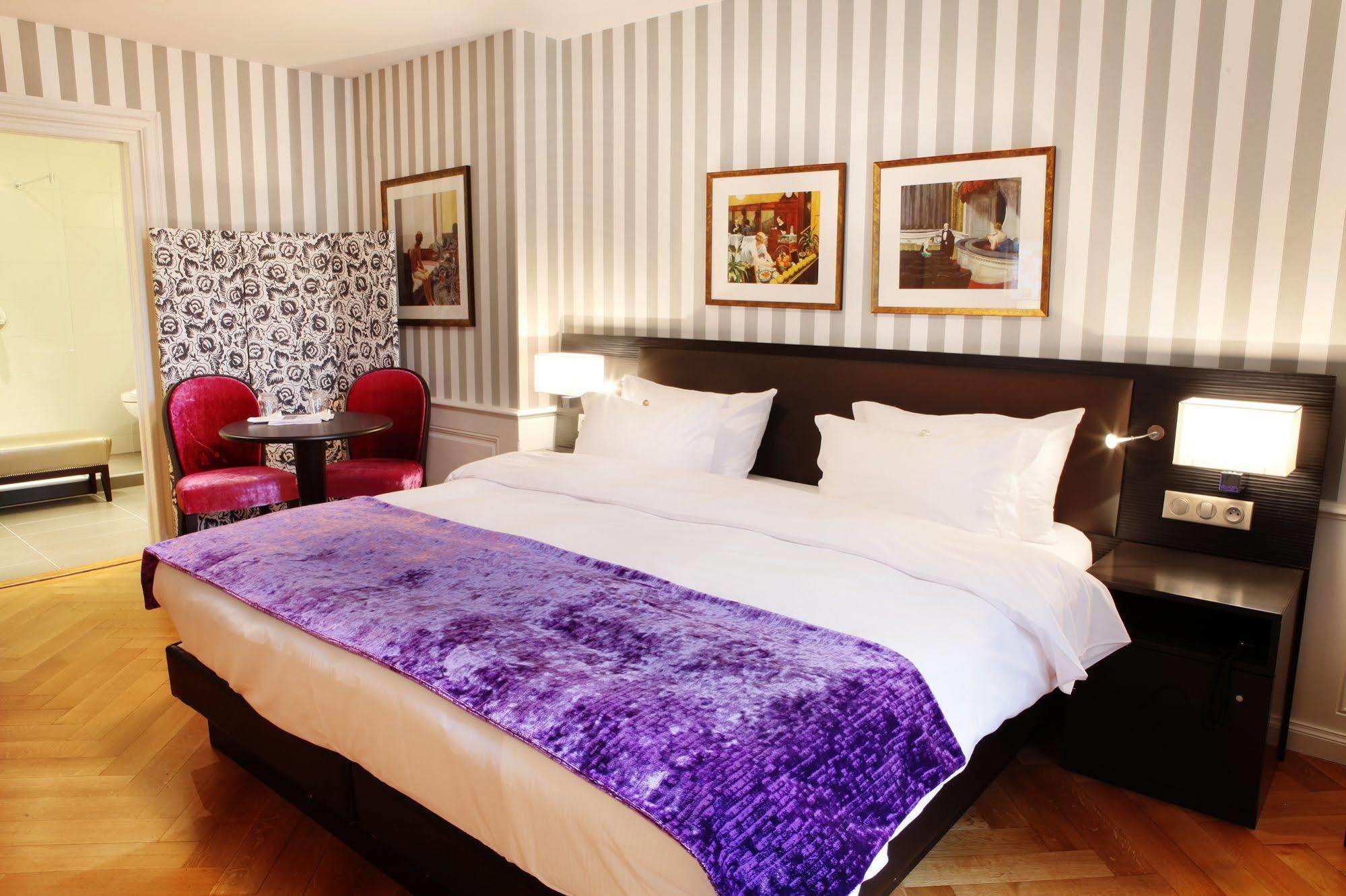 Logis Hotel Ettenheim Страсбург Екстериор снимка